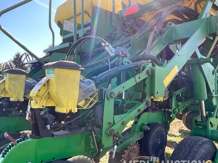 john-deere-1790-image-37