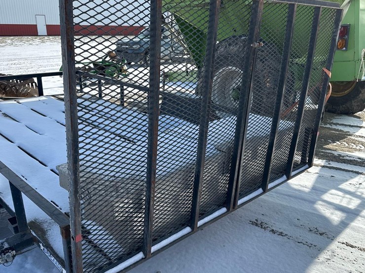 3313---single-axle-utility-trailer-&-truck-toolbox-image-5