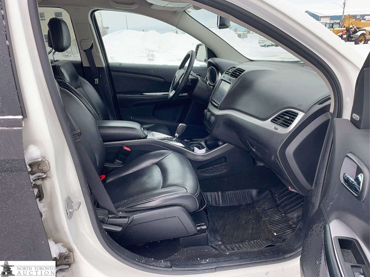 2014-dodge-journey-image-27