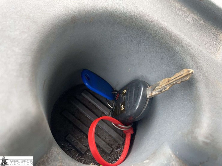 2011-ford-f250-image-16