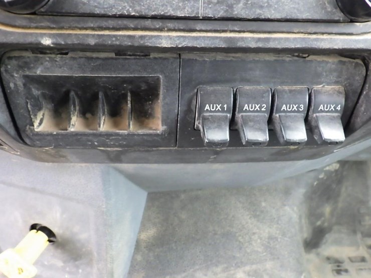 2015-ford-f750-image-27