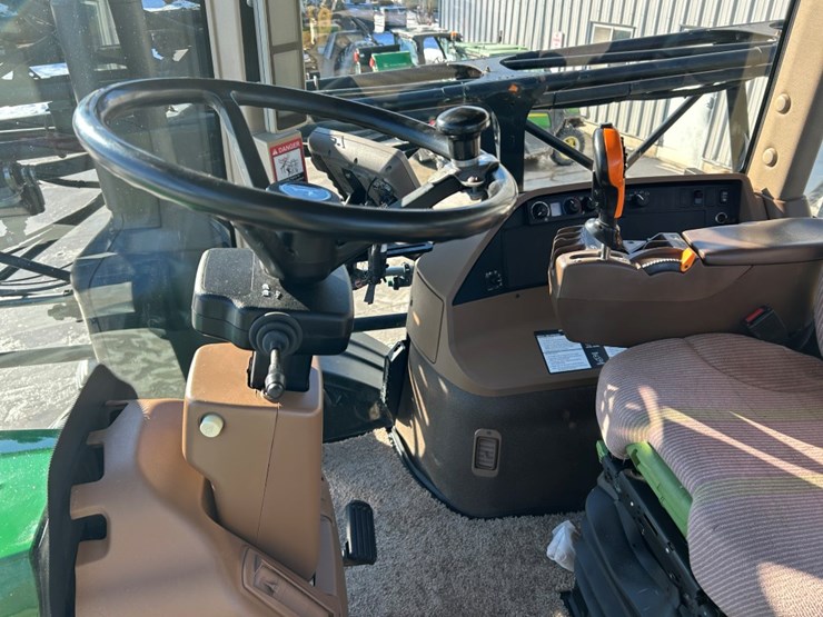 2013-john-deere-4940-image-44