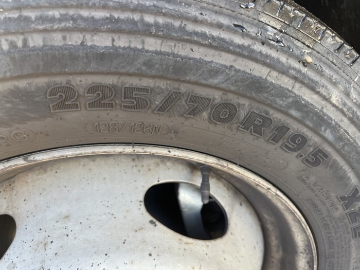 2008-ford-f550-image-16