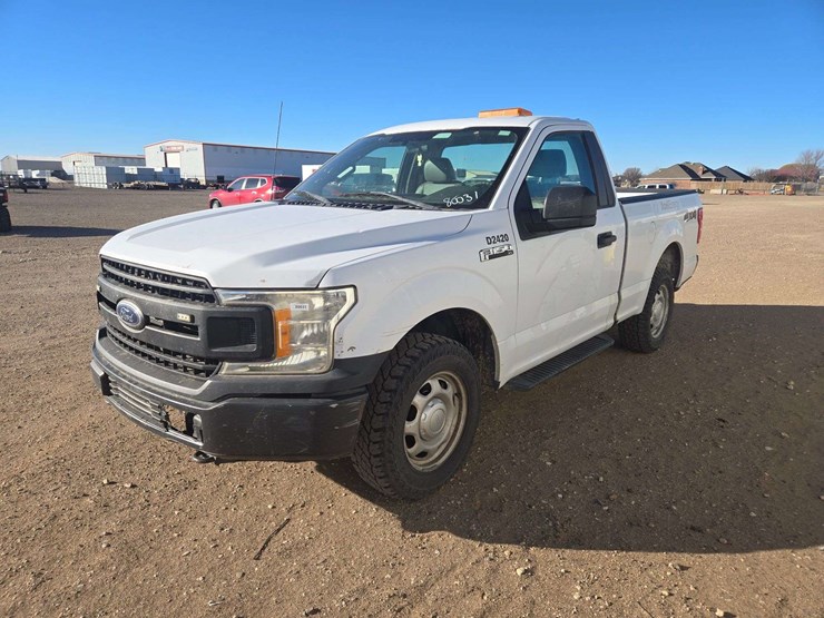 2020-ford-f150-xl-image-1