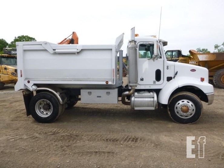 2000-peterbilt-330-image-3