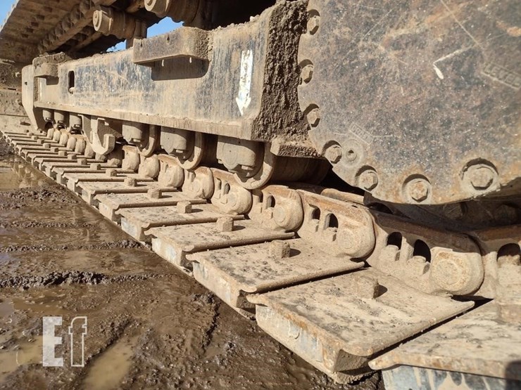 2012-hitachi-zx160-lc-3-image-34