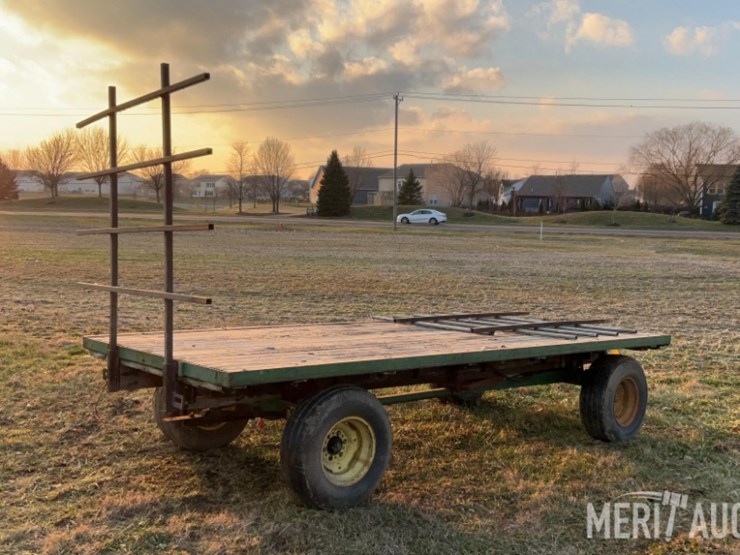 14ft.-hay-rack-on-john-deere-running-gear-image-5