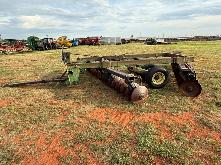 john-deere-355-image-4