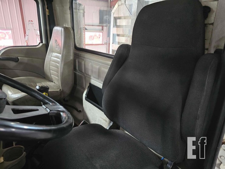 2005-mack-vision-cxn613-image-20