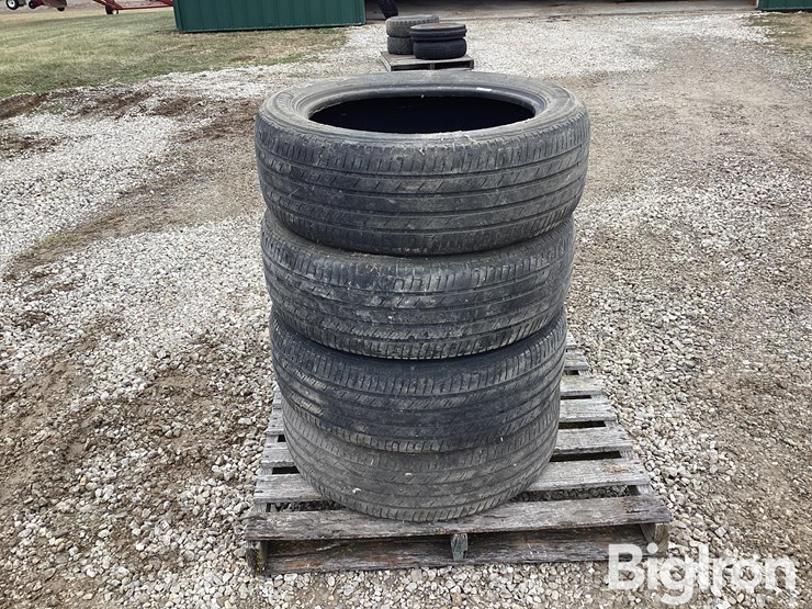 michelin-235/55r20-tires-image-4