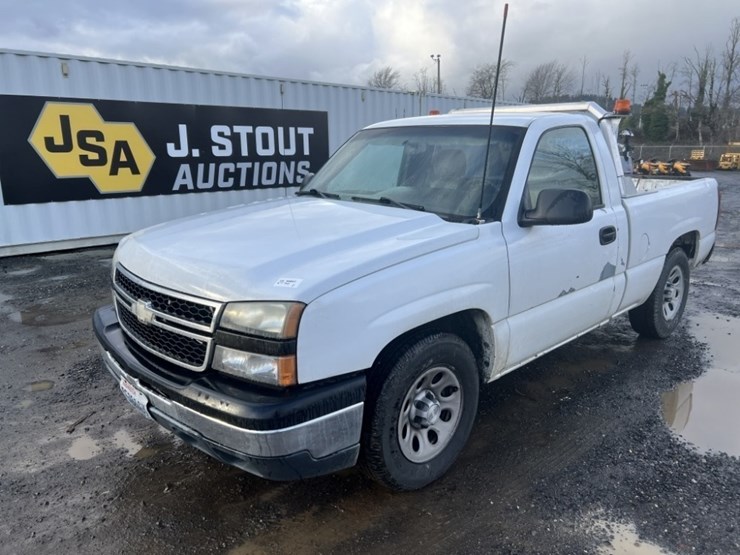 2006-chevrolet-silverado-1500-image-1