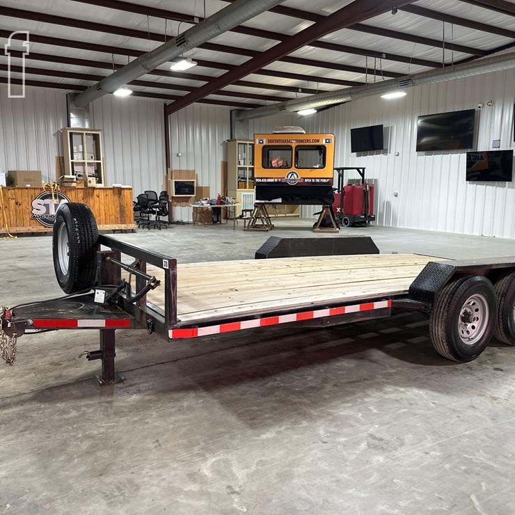 16 FT X 7 FT TANDEM AXLE EQUIPMENT TRAILER