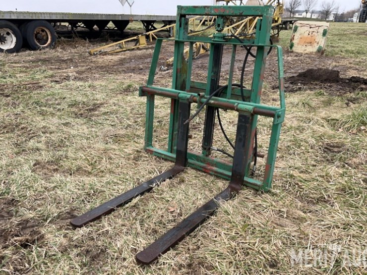 3pt.-forklift-image-1
