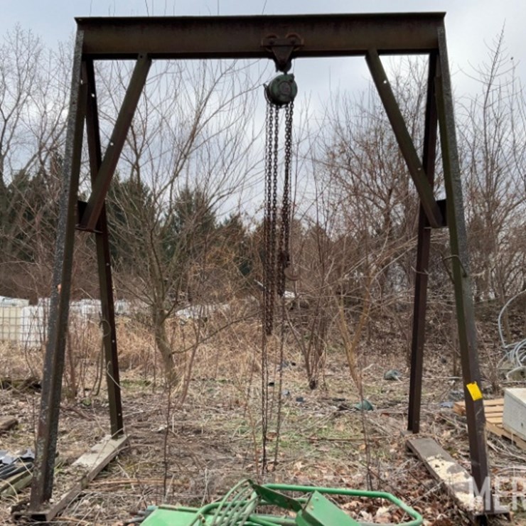 Metal Homemade Hoist