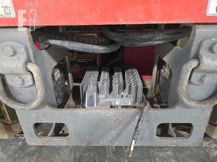 2011-skyjack-sj12-image-14