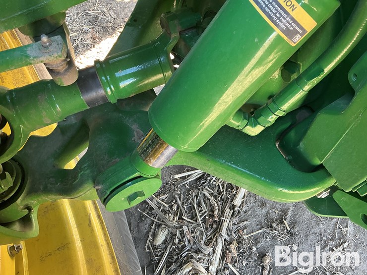 2024-john-deere-8r-370-image-18