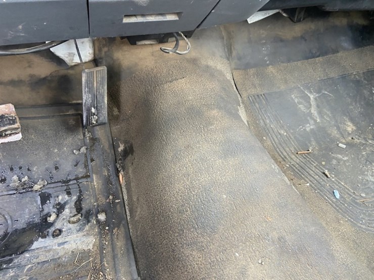 1990-dodge-ram-350-image-22