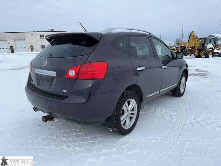 2013-nissan-rogue-image-4