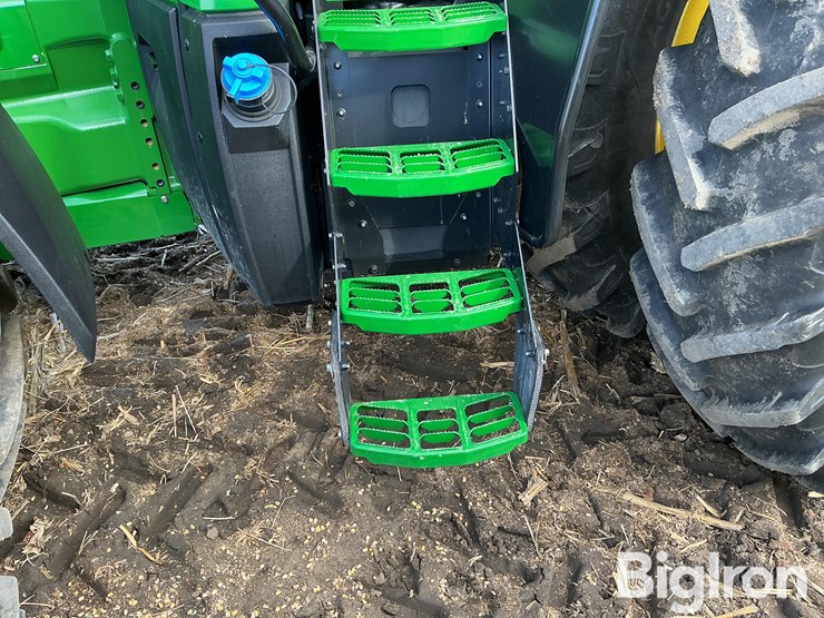 2024-john-deere-8r-310-image-9