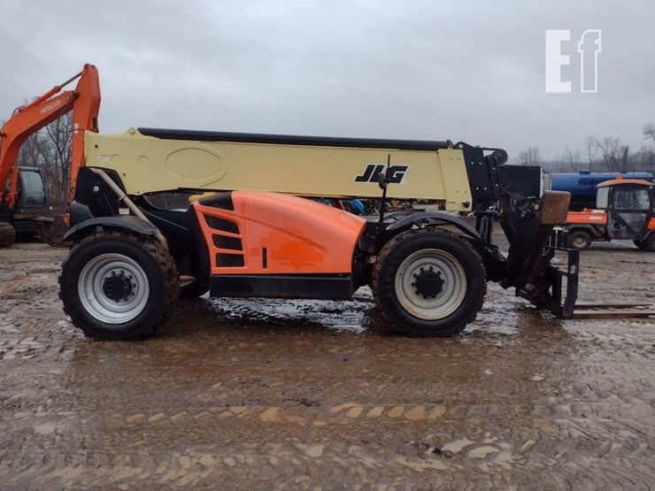 2016-jlg-1255-image-3