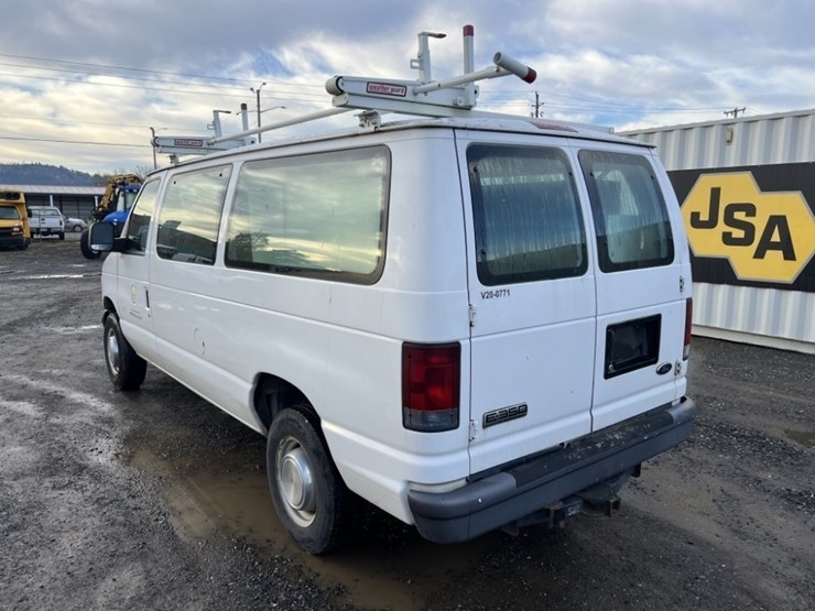 2006-ford-e350-image-6