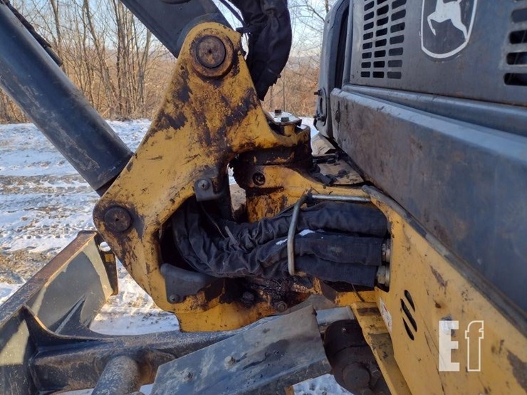 2013-deere-35d-image-25