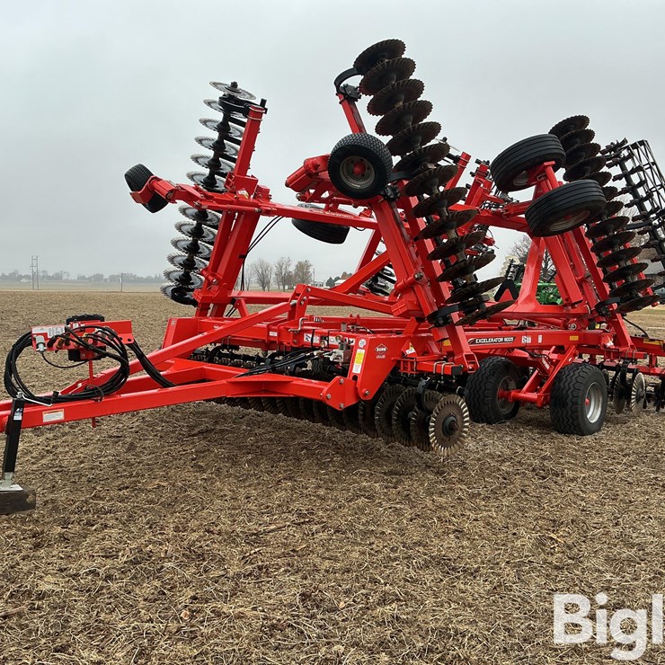 2020 KUHN Krause Excelerator 8005 30’ Vertical Tillage