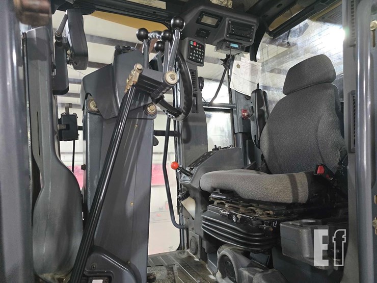 2015-deere-672g-image-3