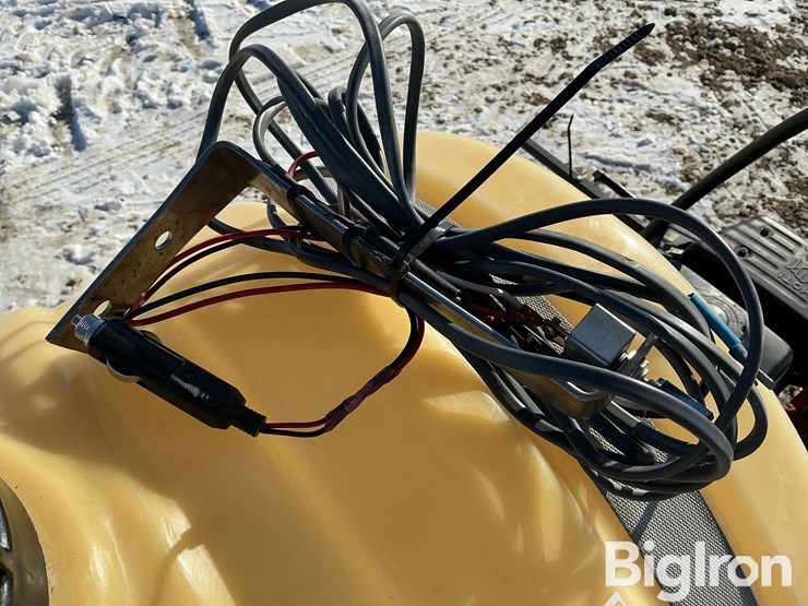 john-deere-gator-image-9