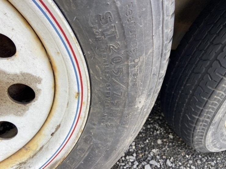 2005-fox-18'-t/a-tilt-deck-equipment-trailer-image-10