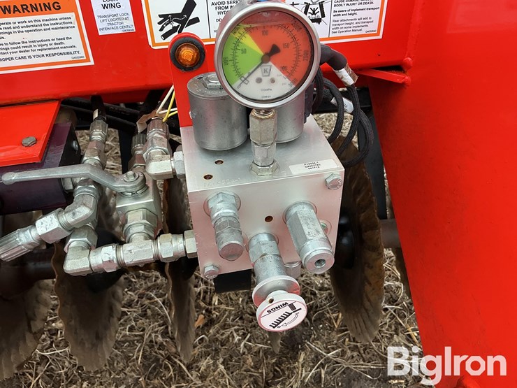 2020-kuhn-krause-excelerator-8005-40’-vertical-tillage-image-16