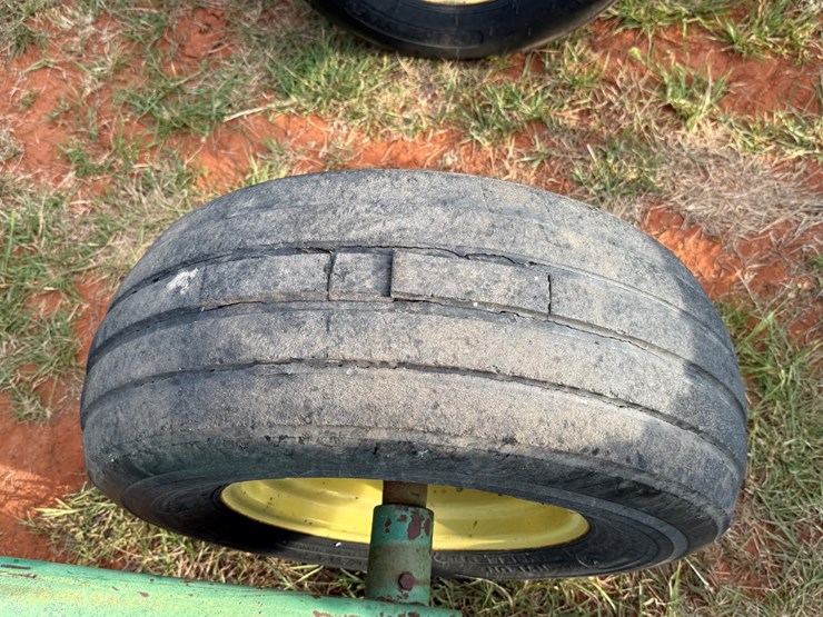 john-deere-355-image-7