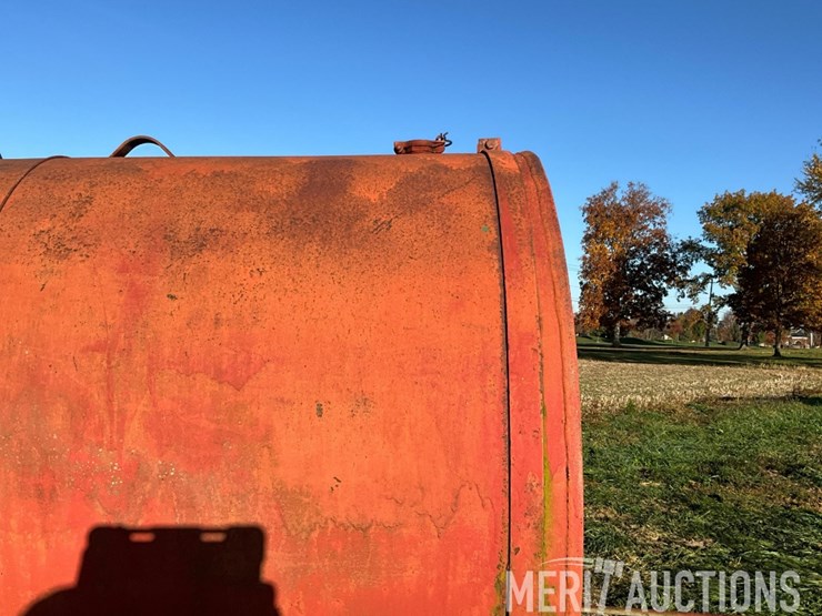 fuel-tank-on-trailer-image-17