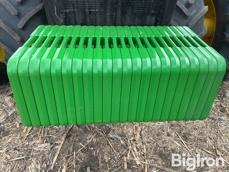 2024-john-deere-8r-370-image-16