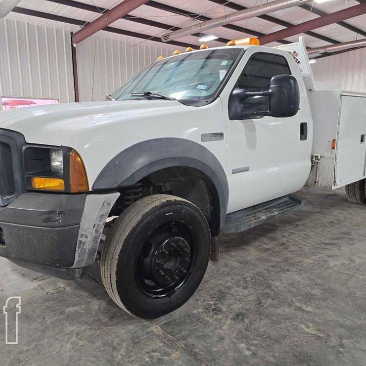 2007 FORD F550 SD