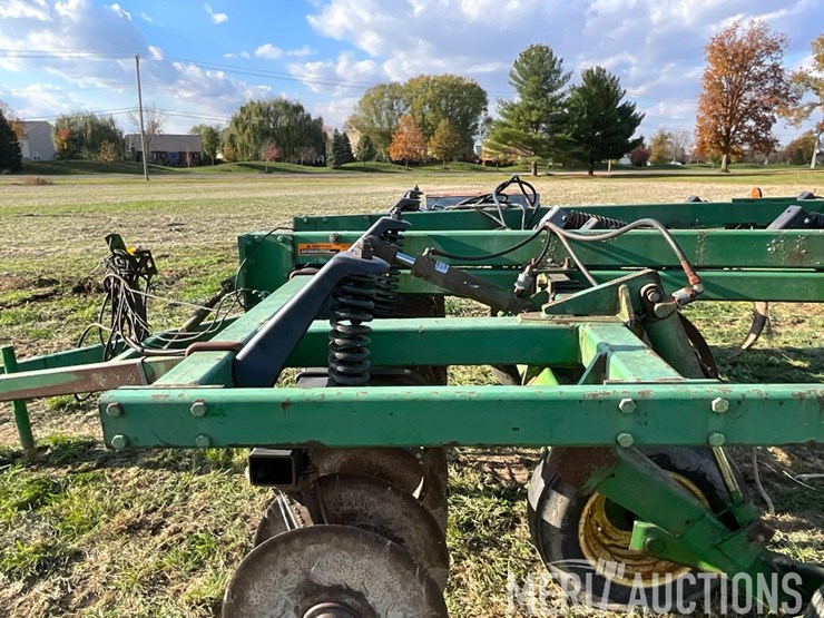 john-deere-714-image-40