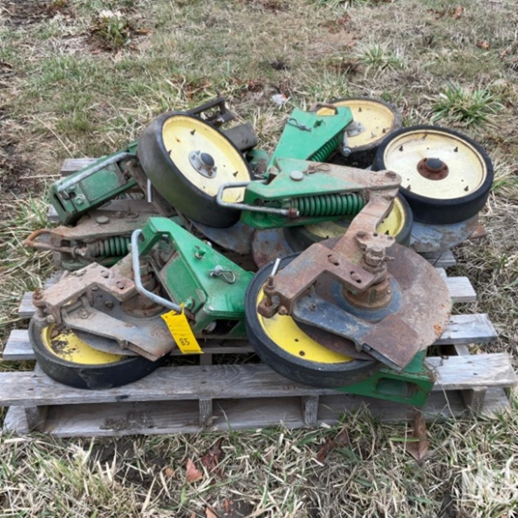 Quantity of Fertilizer Openers for John Deere Planter
