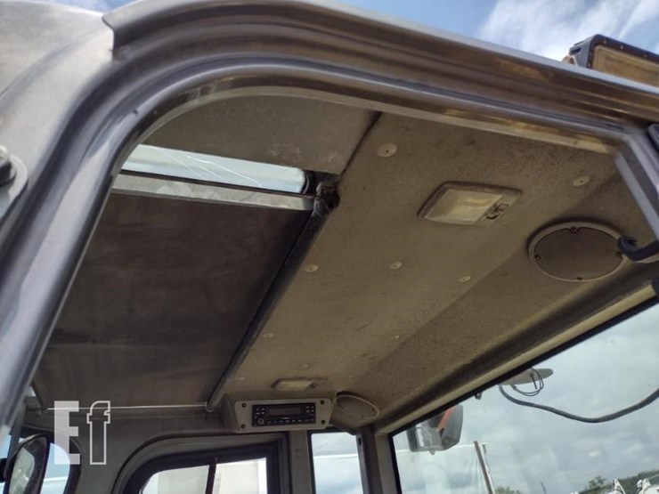 hyundai-110d-7e-image-14