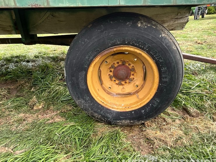 20ft.-hay-rack-with-steel-deck-image-36