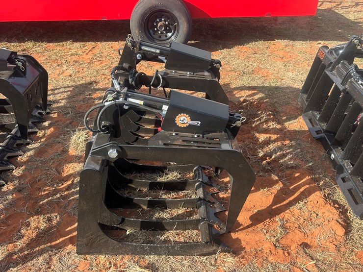 #42-•-2025-thiessen-grapple-image-2