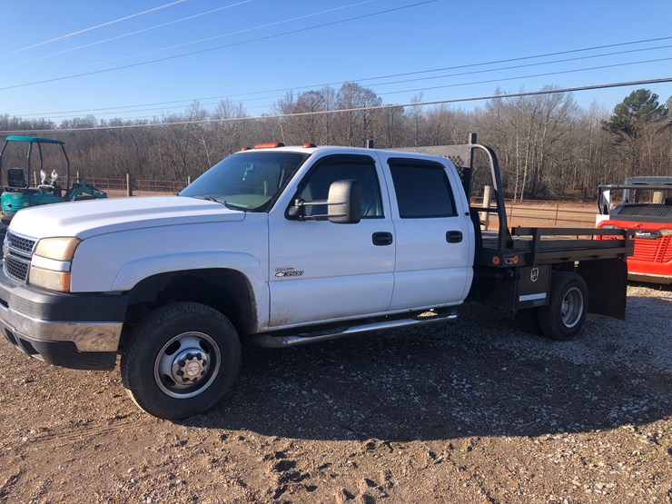 2006-chevrolet-3500-image-1