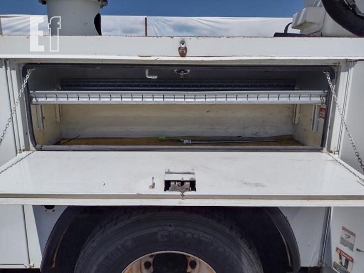 2008-international-durastar-4300-image-30