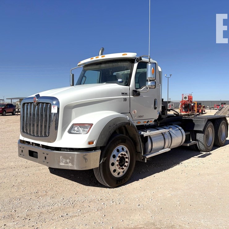 2022 INTERNATIONAL HX