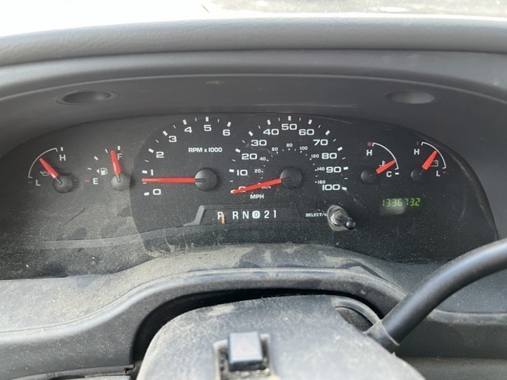 2006-ford-e350-image-24