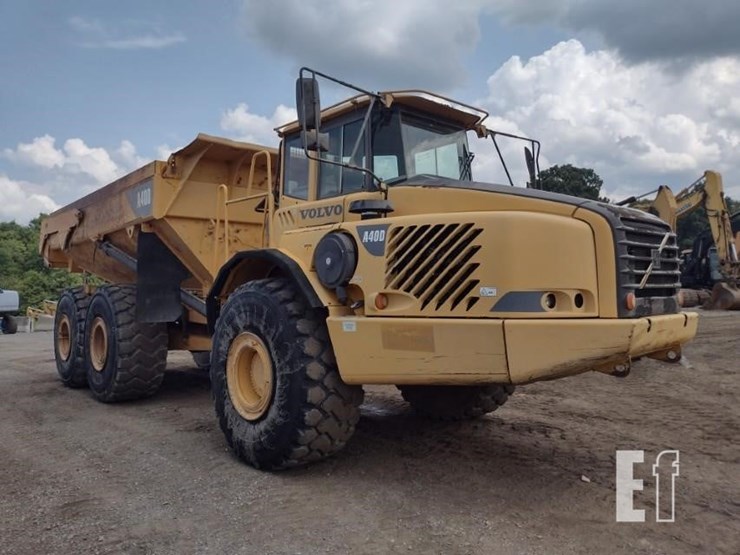 2003-volvo-a40d-image-44