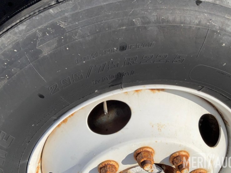 2007-international-durastar-4300-image-16