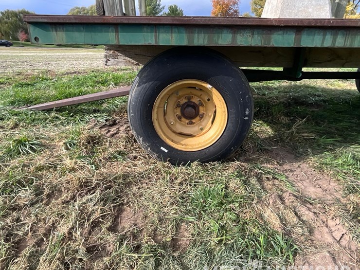 20ft.-hay-rack-with-steel-deck-image-15