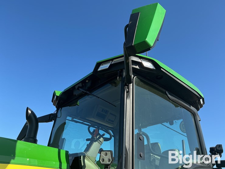 2024-john-deere-8r-370-image-11