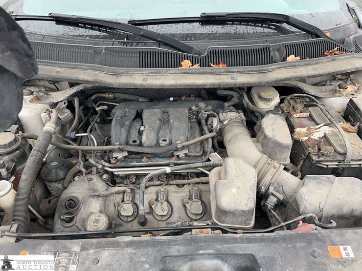 2015-ford-explorer-image-35