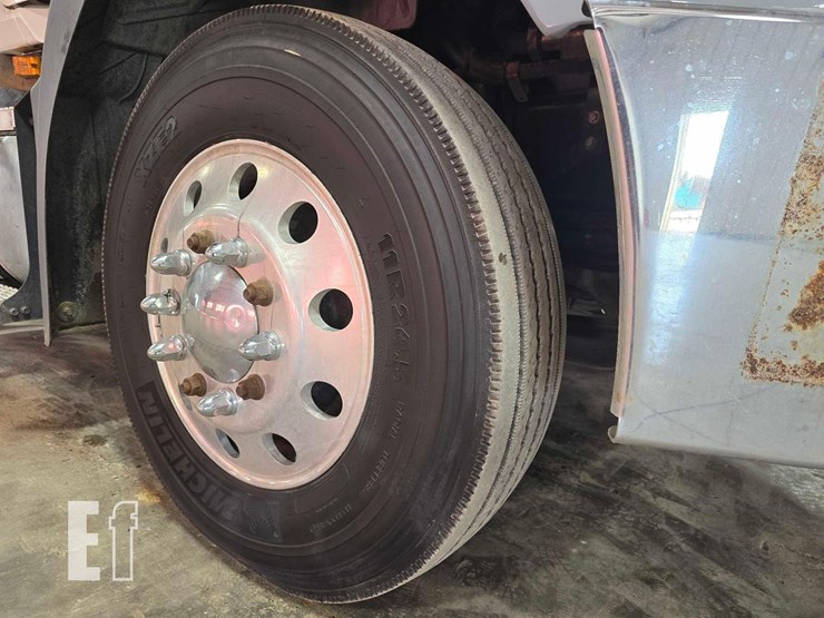 2005-mack-vision-cxn613-image-32